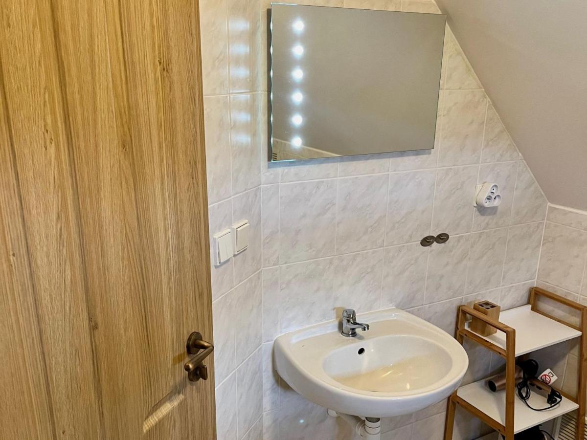 Holiday Home Holiday Hill 67 By Interhome Cista  المظهر الخارجي الصورة